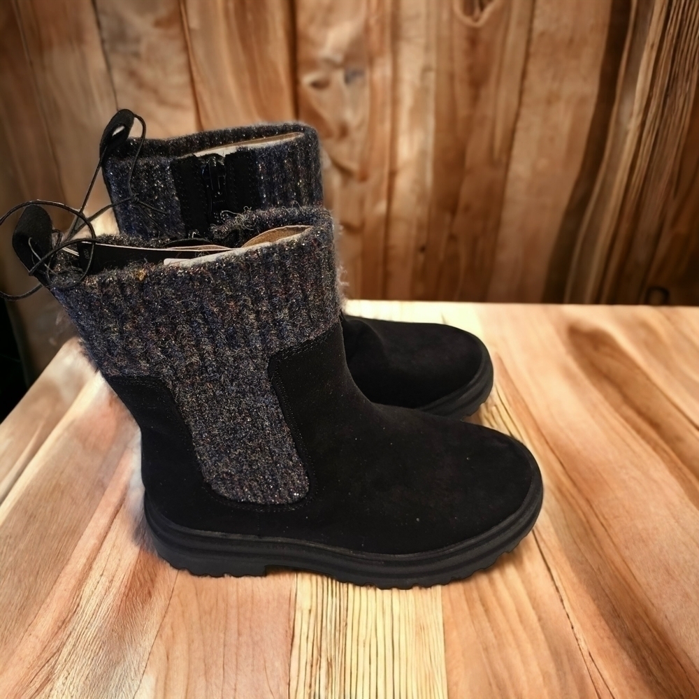Gbg Guess Black AYLAN Sweater Detailing Zipper Boots- sz 5.5 NEW